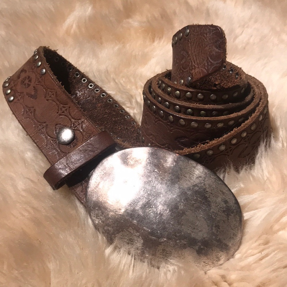 Western style leather belt metal detail hammered